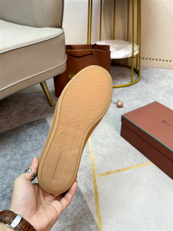 20251128153728250 320